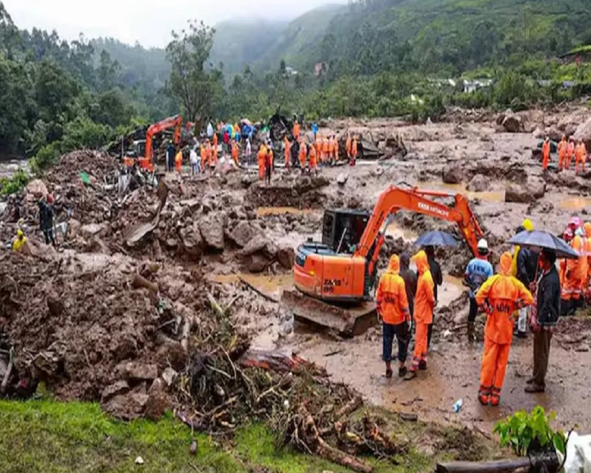 മരണസംഖ്യ 43 ആയി: രക്ഷാപ്രവര്‍ത്തത്തിന് സൈന്യത്തിന്റെ എന്‍ജിനീയറിങ് ഗ്രൂപ്പ് വയനാട്ടിലേക്ക്: ഒറ്റപ്പെട്ട് 250 പേര്‍,