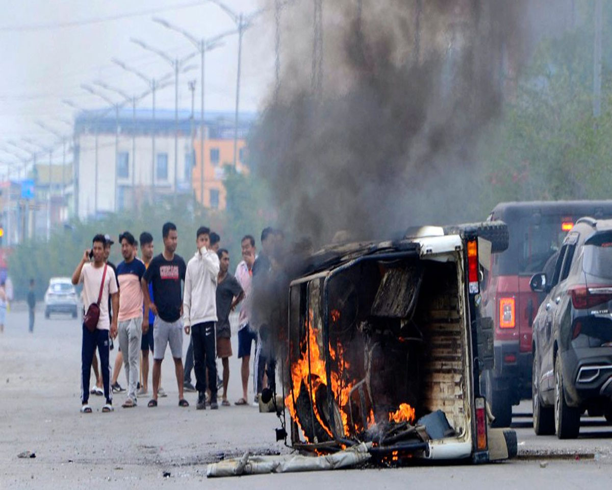 മണിപ്പൂരില്‍ വീണ്ടും സംഘര്‍ഷം; വെടിവെപ്പില്‍ അഞ്ച് പേര്‍ കൊല്ലപ്പെട്ടു