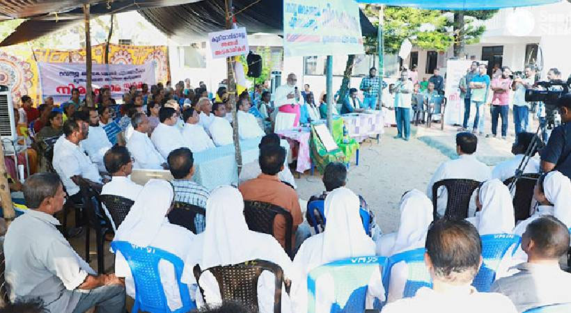 ഇത്തവണ ക്രിസ്മസ് ആഘോഷം ഇല്ല; നിരാഹാര സമരം അനുഷ്ഠിക്കാന്‍ മുനമ്പം ജനത