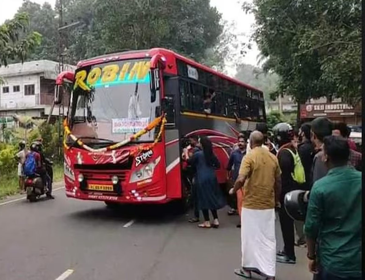 റോബിന്‍ ബസിന് പിഴയിട്ട് മോട്ടോര്‍ വാഹനവകുപ്പ്